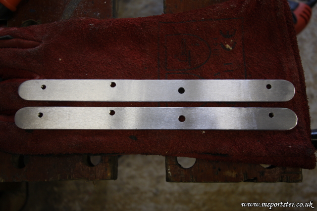 Side screen bracket