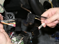 Some more wiring added, the dash is now easy to remove if need by unplugging a few multi plugs.